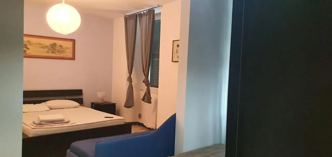 Bluhouse Apartment Genoa